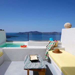 Honeymoon Queen Suite
